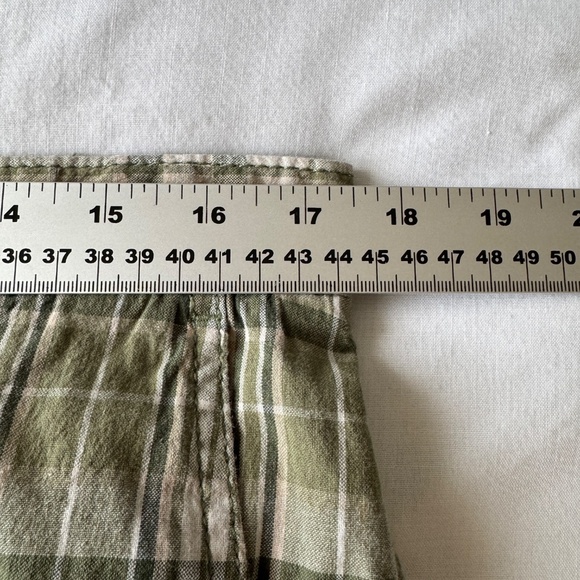 Izod Vintage Y2K Vibe Men's 34 Plaid Golf Cargo Shorts Green Outdoor Cotton - Picture 11 of 16